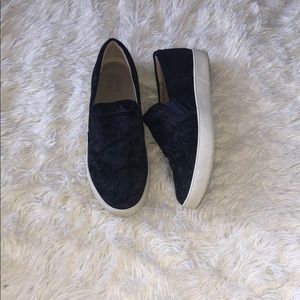 Navy shoes 8.5